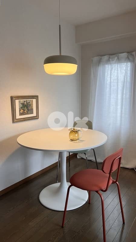 white round dining table 8