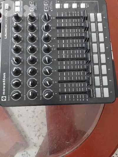 midi controller launch control xl