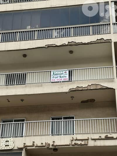 Could Be an Office /Clinic مكتب  للبيع في الدكوانة | Exclusive