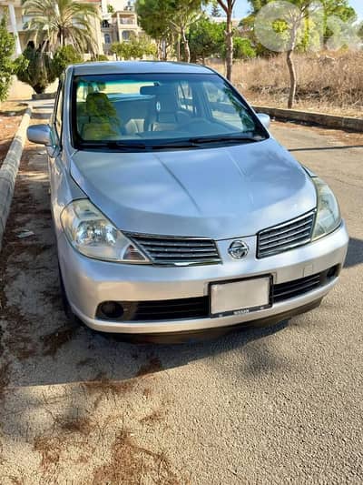 Nissan Tiida 2008