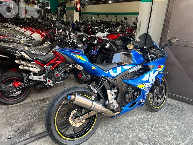 Suzuki GSXR 125 4