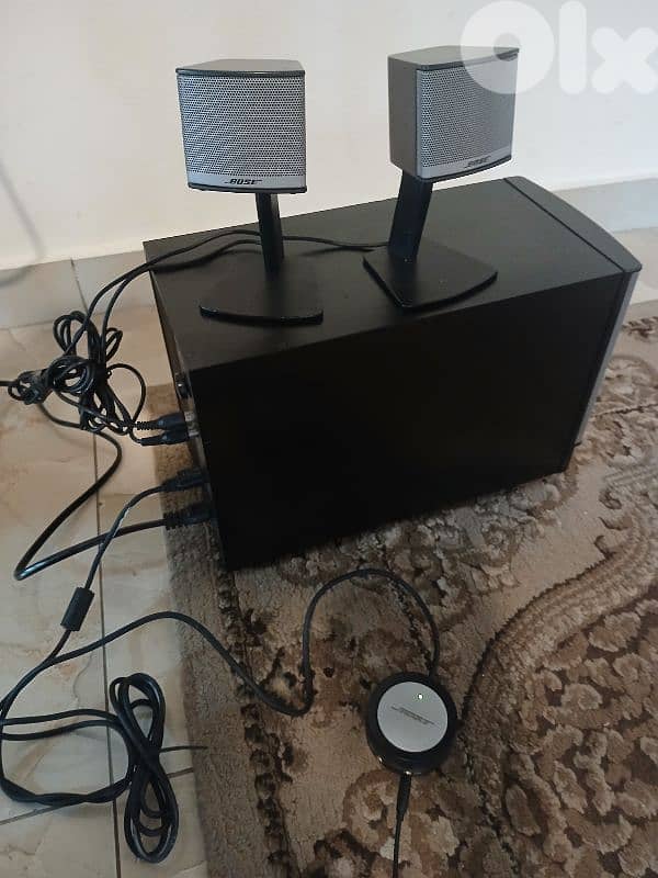Surround system from Bose Very clean working in excellent condition 1