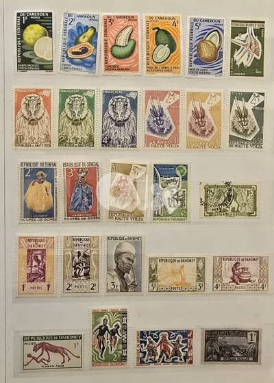 Worldwide Collection — +350 Different Stamps