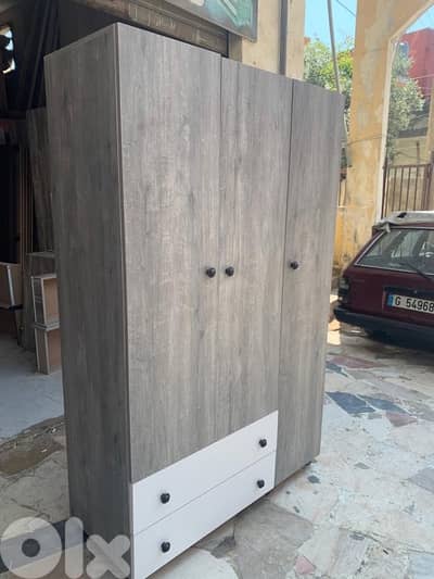 خزانة 3 درف جديدة من المعمل بافضل الاسعار