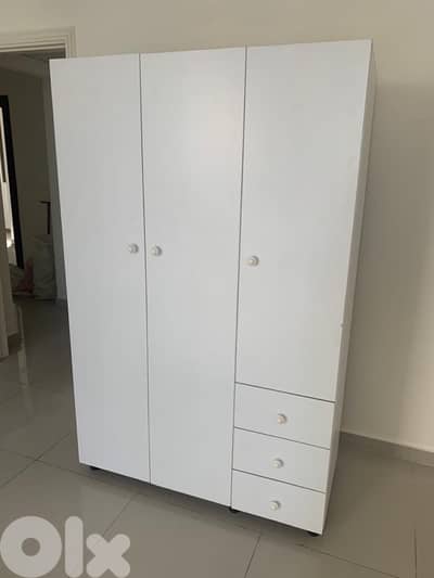 خزانة 3 درف جديدة من المعمل