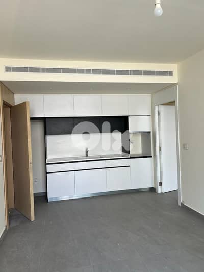 Apartment For Sale in Achrafieh / شقة للبيع في الاشرفيه