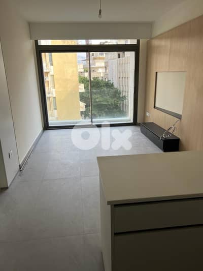 Apartment For Sale in Achrafieh / شقة للبيع في الاشرفيه