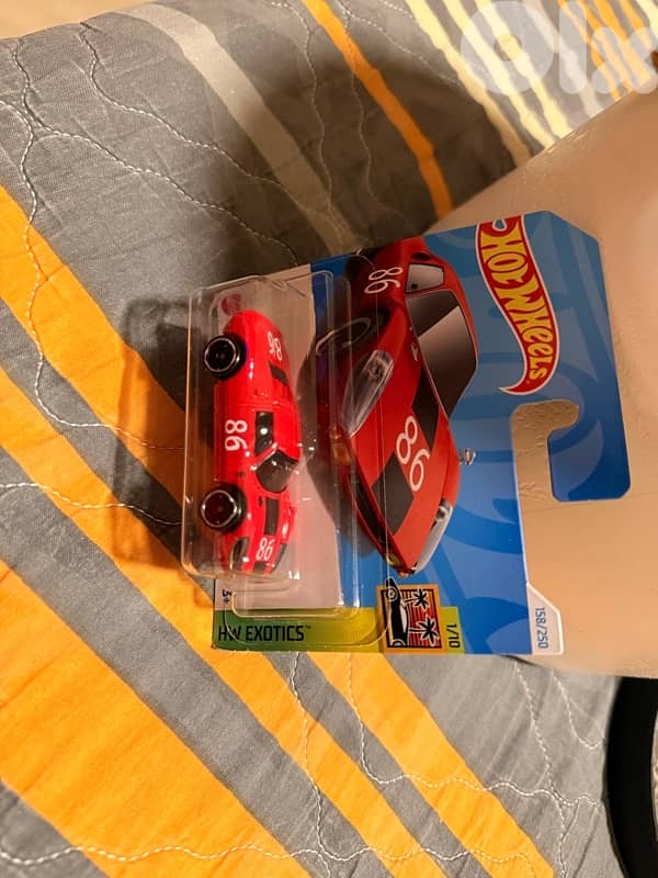 Hot Wheels 8
