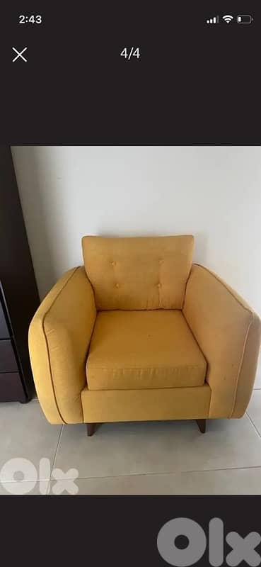 3-Piece Sofa Set $200 | طقم كنبة 3 قطع 200$
