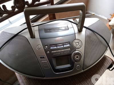 Sony Betamax SL-T7ME video cassette recorder + stereo Panasonic