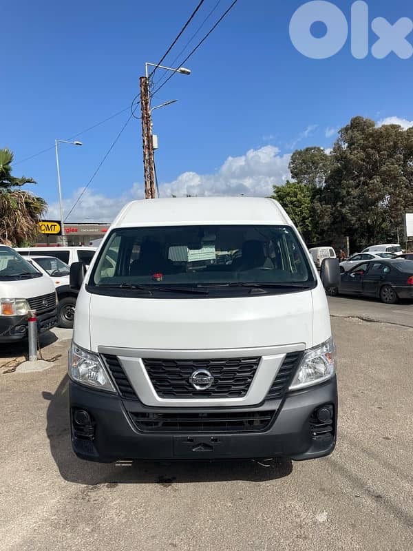 Nissan Urvan High Roof 2018 1