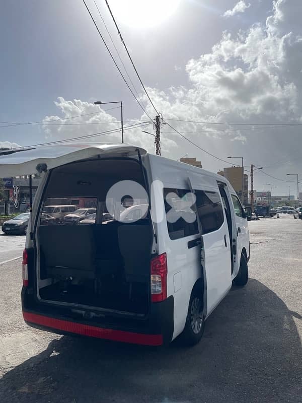 Nissan Urvan High Roof 2018 7