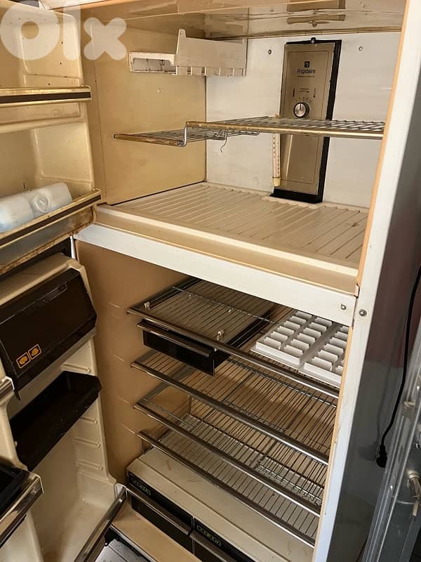 Frigidaire fridge 2