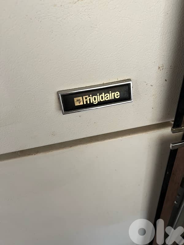 Frigidaire fridge 4