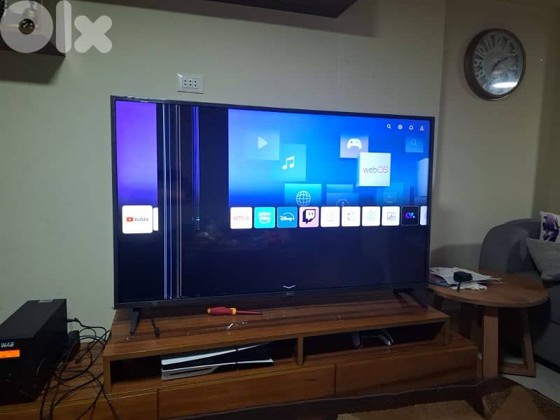 2 tv lg broken screen 1