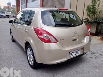 Nissan Tiida 2010