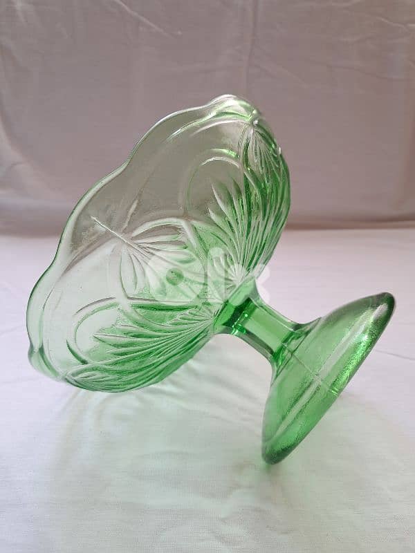 1970 fruit glass stand 3
