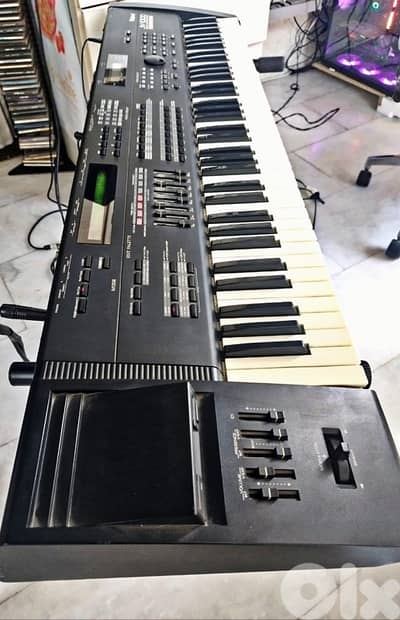 Roland JV-1000 made in Japan