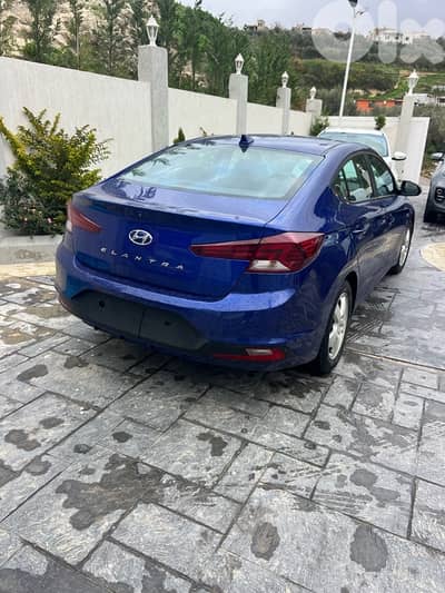 Hyundai Elantra 2020