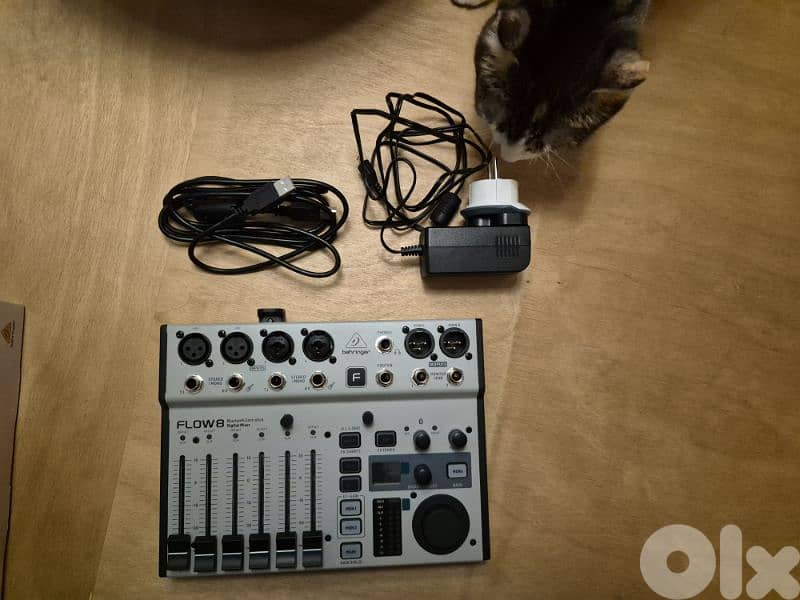 Behringer Flow 8 Digital Mixer 1