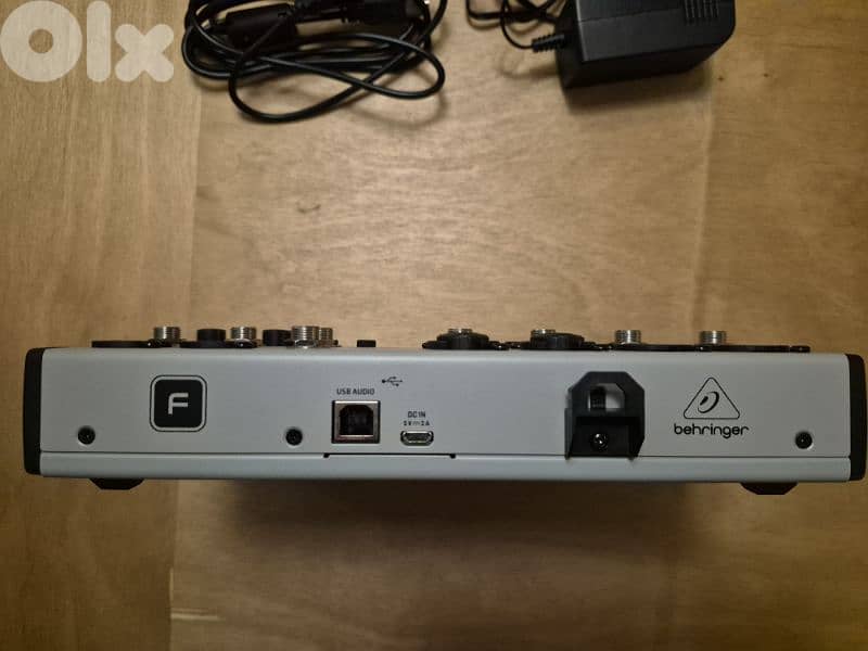 Behringer Flow 8 Digital Mixer 2