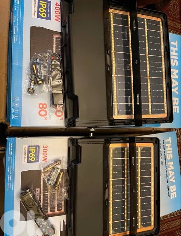 Bifacial Solar Light 300W and 400W Motion Sensor and remote 2
