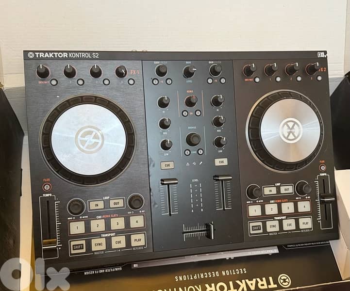 TRAKTOR KONTROL S2 4