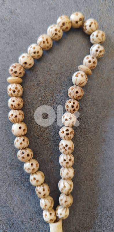 Vintage Hand-Carved Bone Tasbih – Rare Style 1