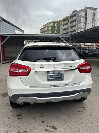Mercedes-Benz GLA-Class 2018 4matic clean Carfax