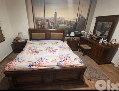 full bedroom in a good quality