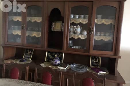 فاترينا و طاولة سفرة