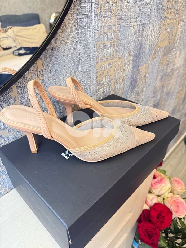 Transparent rhinestone pointed toe shoe size 40 new 1