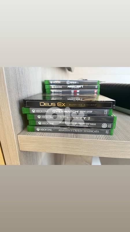 XBOX GAMES AND FIGURES 1