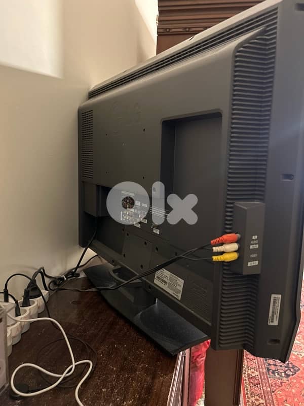 10 year old lg tv still perfectly functional 1