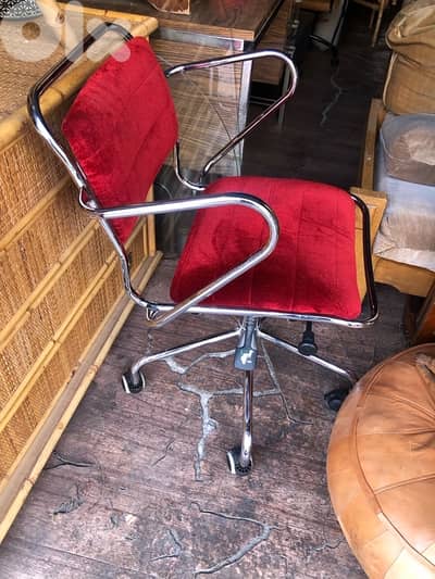 vintage chrome swivel chair / office chair . 125$