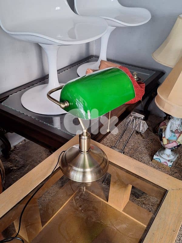 banker's opaline lamp 4