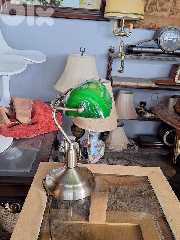 banker's opaline lamp 5