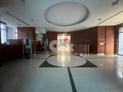 Prime Office for Rent on Hamra Main Streetمكتب للإيجار في شارع الحمرا