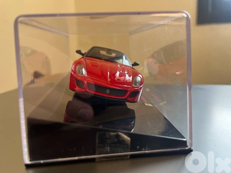 ferrari 599gto hot wheels elite 1:43 3