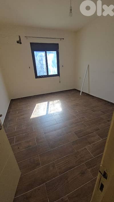zouk mosbeh 2 bed 2 wc for rent 350$