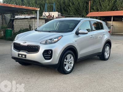 Kia Sportage 2018 /AWD / clean carfax