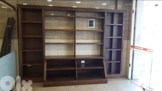 رفوف خشب مستعملة للبيع