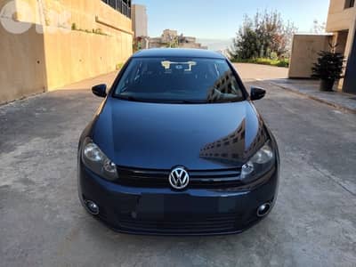 Volkswagen Golf 2012 Company Source and One Owner