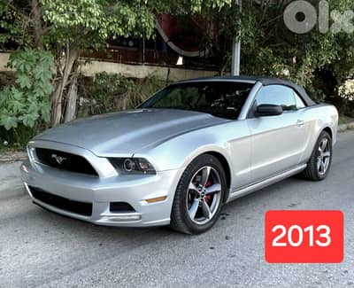 2013 Ford Mustang 6 cylinder excellent condition