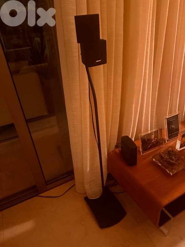 Bose Lifestyle surround system with 5 speakers 3