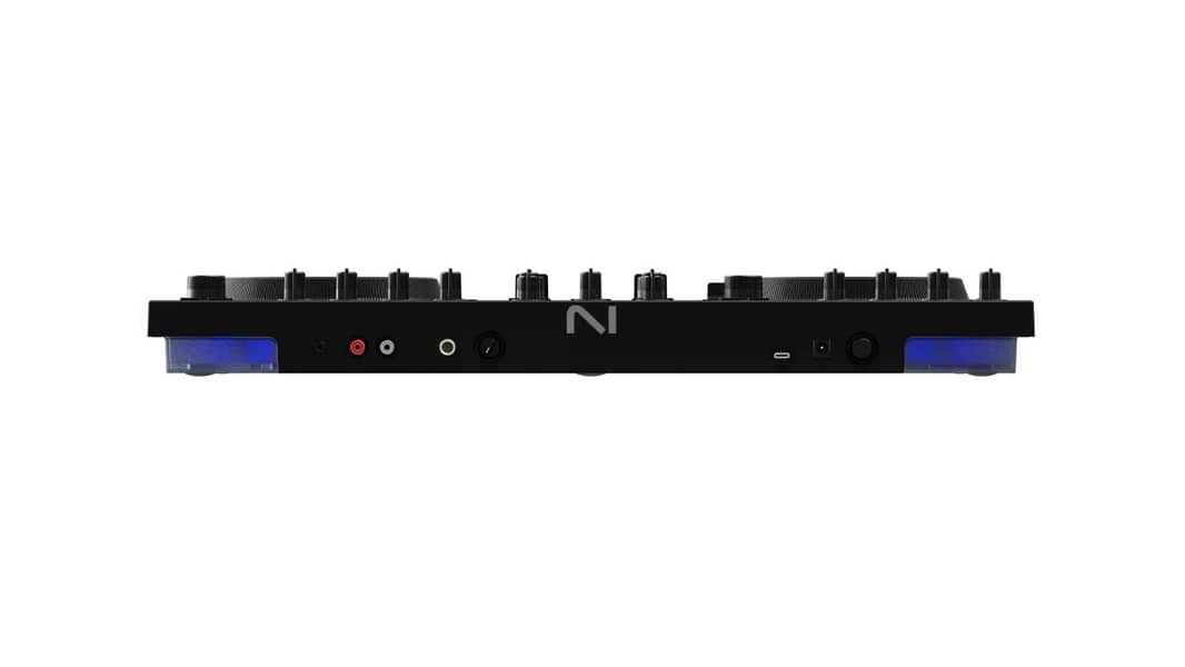 Native Instruments Traktor Kontrol MX2 DJ Controller 2