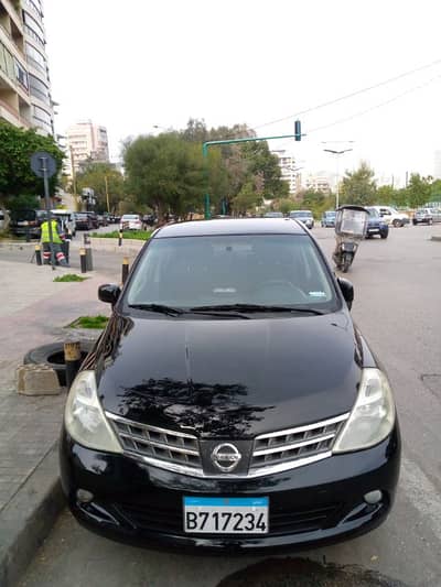 نيسان تيدا 2012