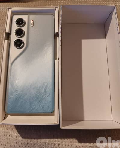 Tecno camon 40 pro 4g 256 16grm