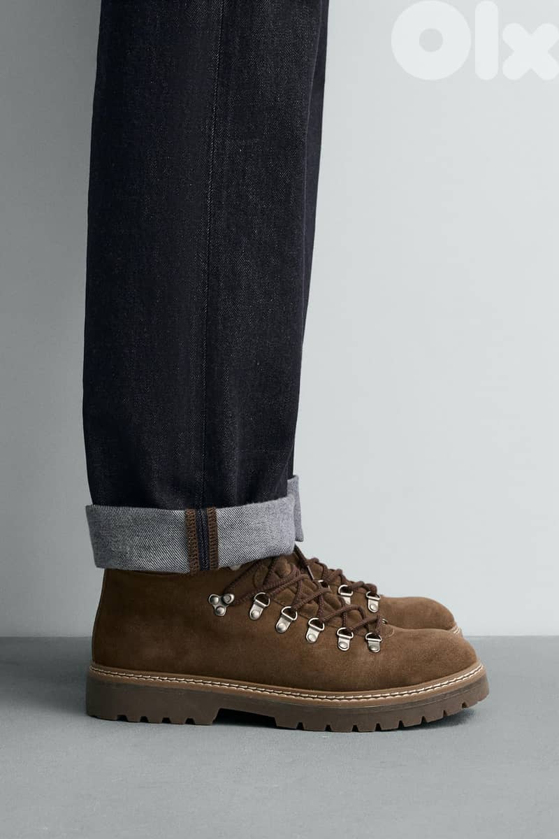 Zara - CHUNKY LEATHER BOOTS SIZE 41 7