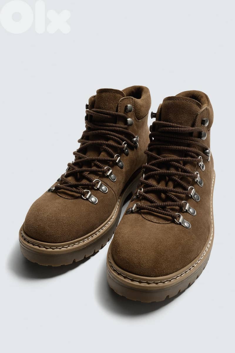 Zara - CHUNKY LEATHER BOOTS SIZE 41 4